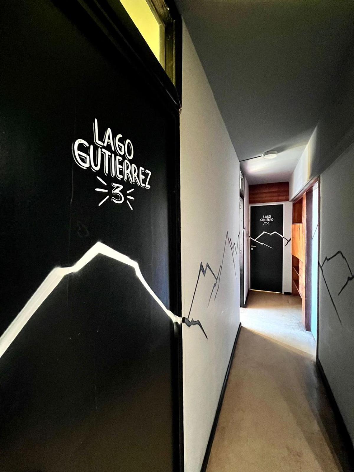 Albergue Moving Travel Bar